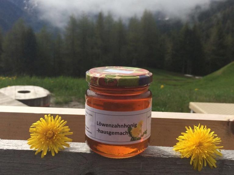 Regionaler Löwenzahnhonig