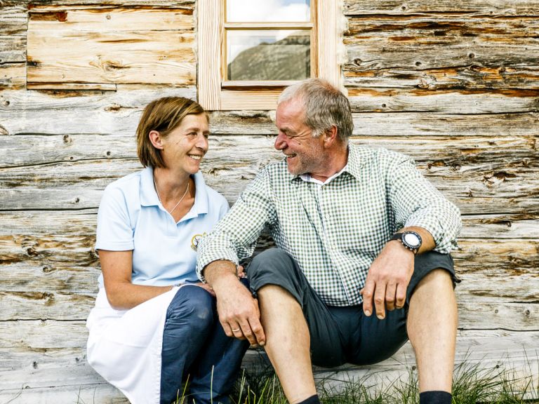 hosts of Gampe Thaya